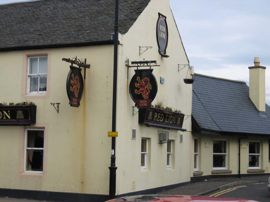 2004-04-27 17.14.39 Red Lion